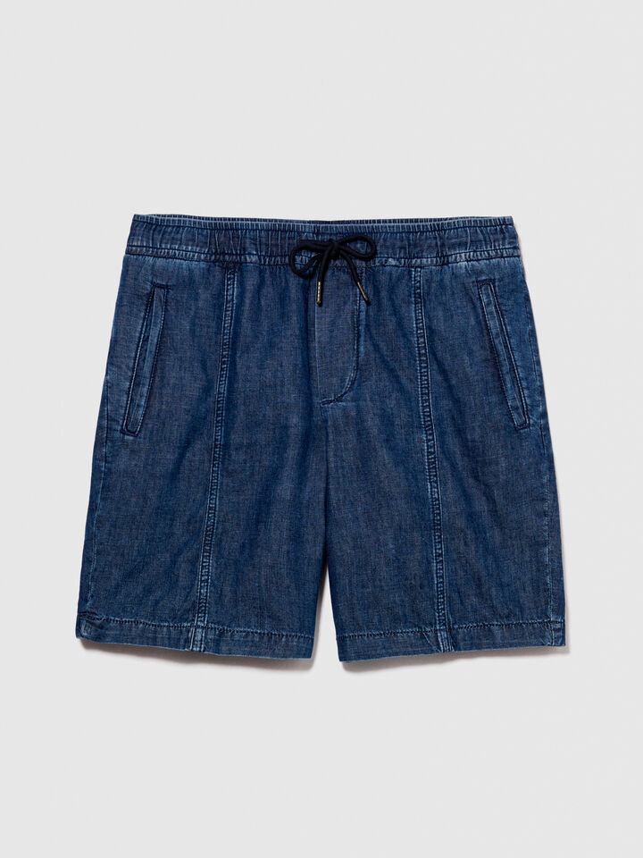 Bermudas in chambray - men's jean shorts - Blue | Sisley image number 6